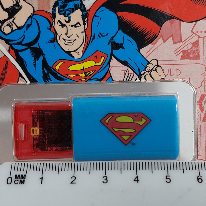 Flash Drive USB 2.0 de 8 GB, EMTEC, SuperMan 2