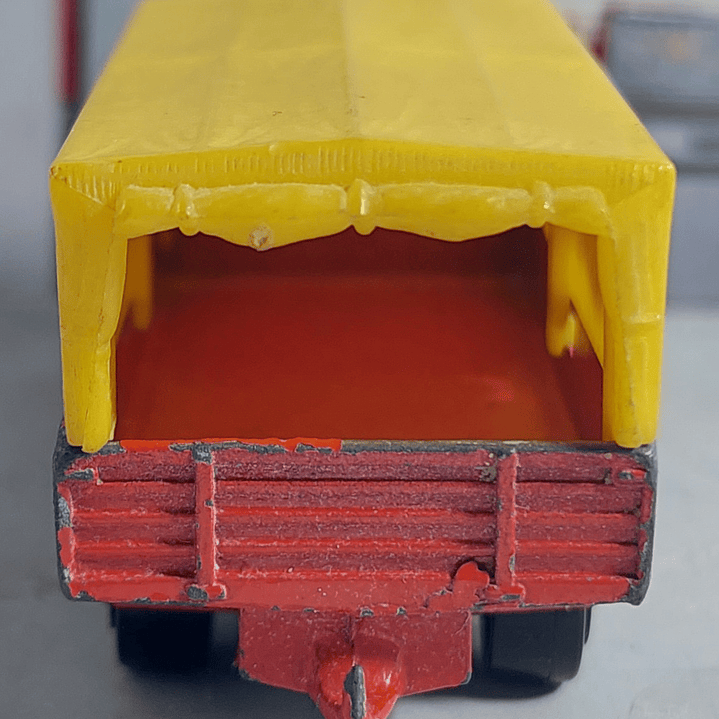 Camión Saviem, Majorette, Escala 1-100 3