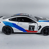 BMW M8 COMPETICION ﻿blanco Marca KINSMART ESCALA 1/36