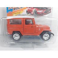 toyota fj 40 ROJO, A Escala 1/36 marca maisto