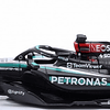 Mercedes-amg F1 W15 E RUSELL en caja de CARTON 1-43